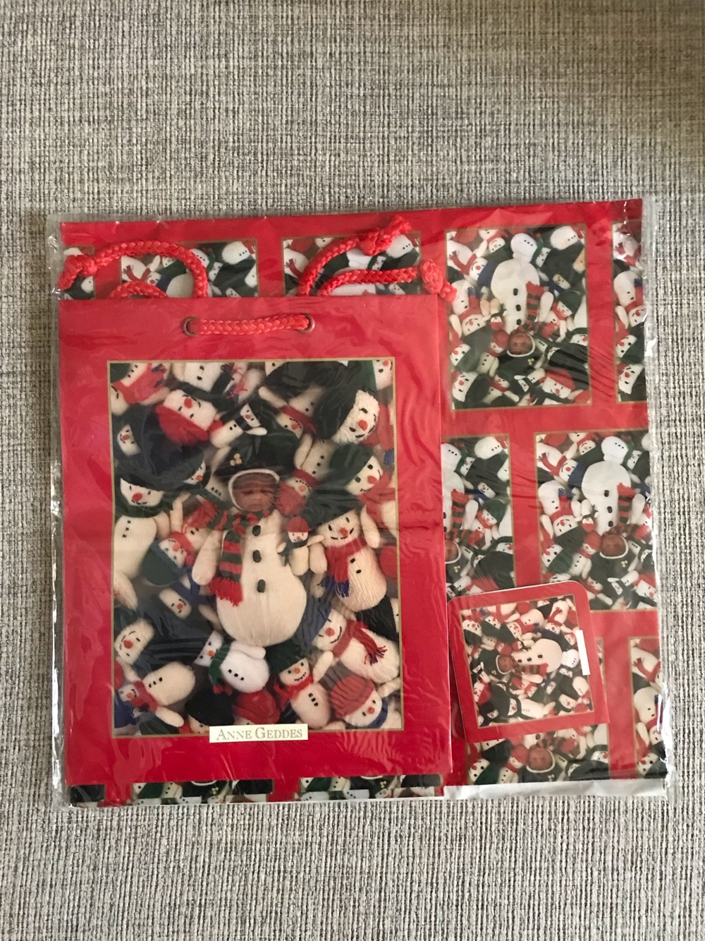 NWT-Anne Geddes Festive Snowman Gift Bag - Red